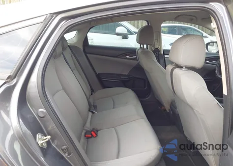 2017 Honda Civic Lx z USA, uszkodzony, nr VIN 2HGFC2F58HH515336